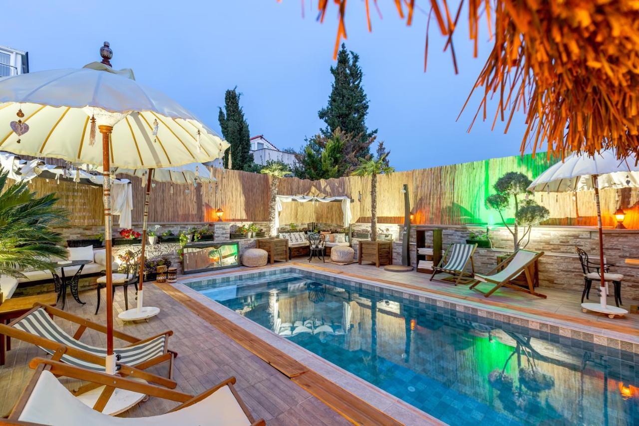 Parna Hotel Cunda Exterior photo