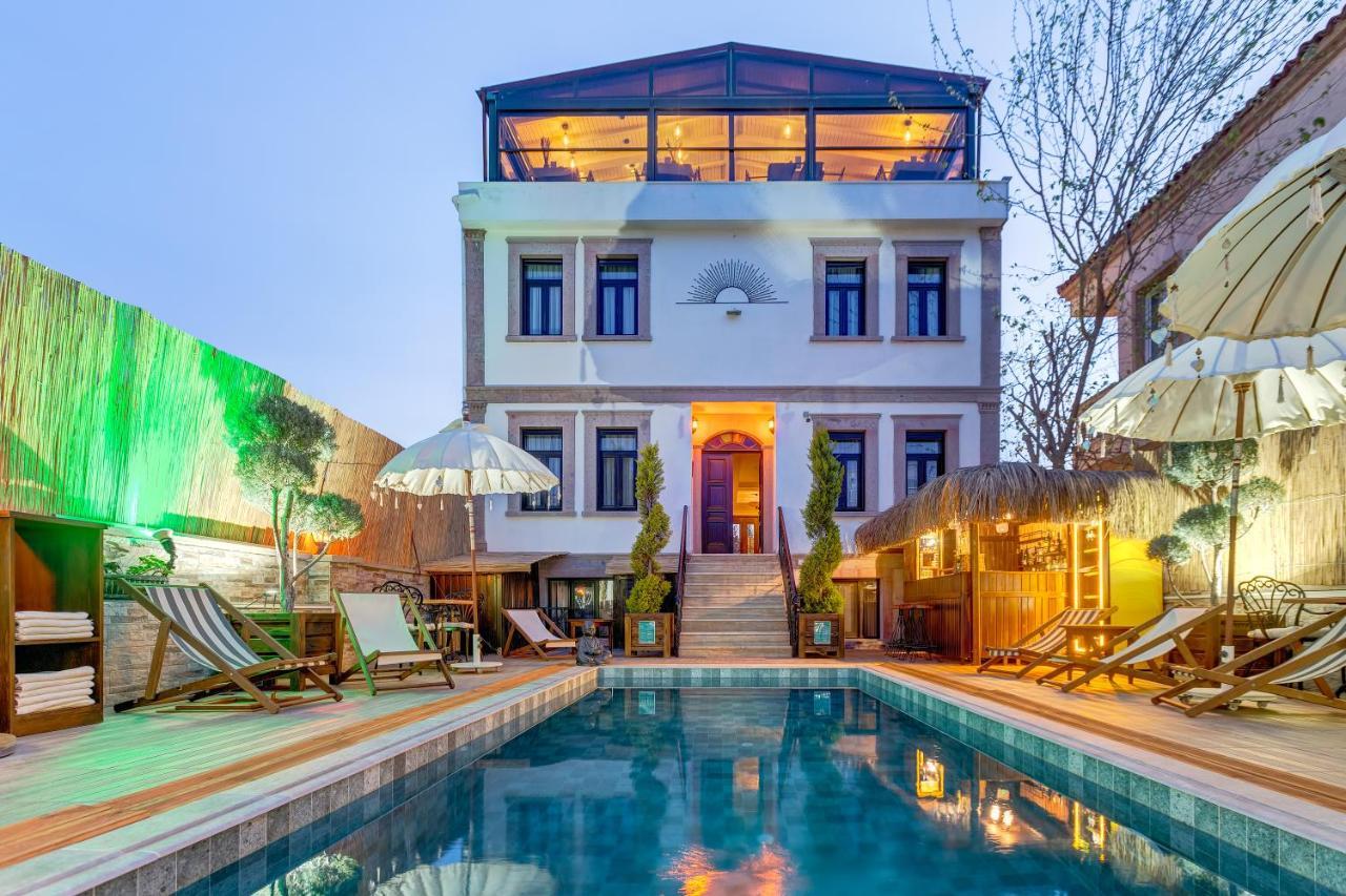 Parna Hotel Cunda Exterior photo