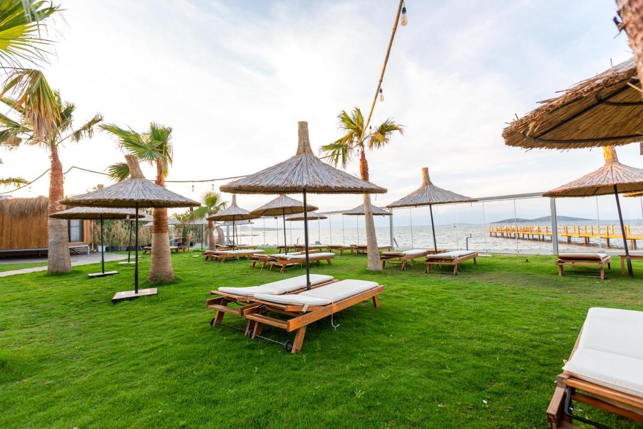 Parna Hotel Cunda Exterior photo