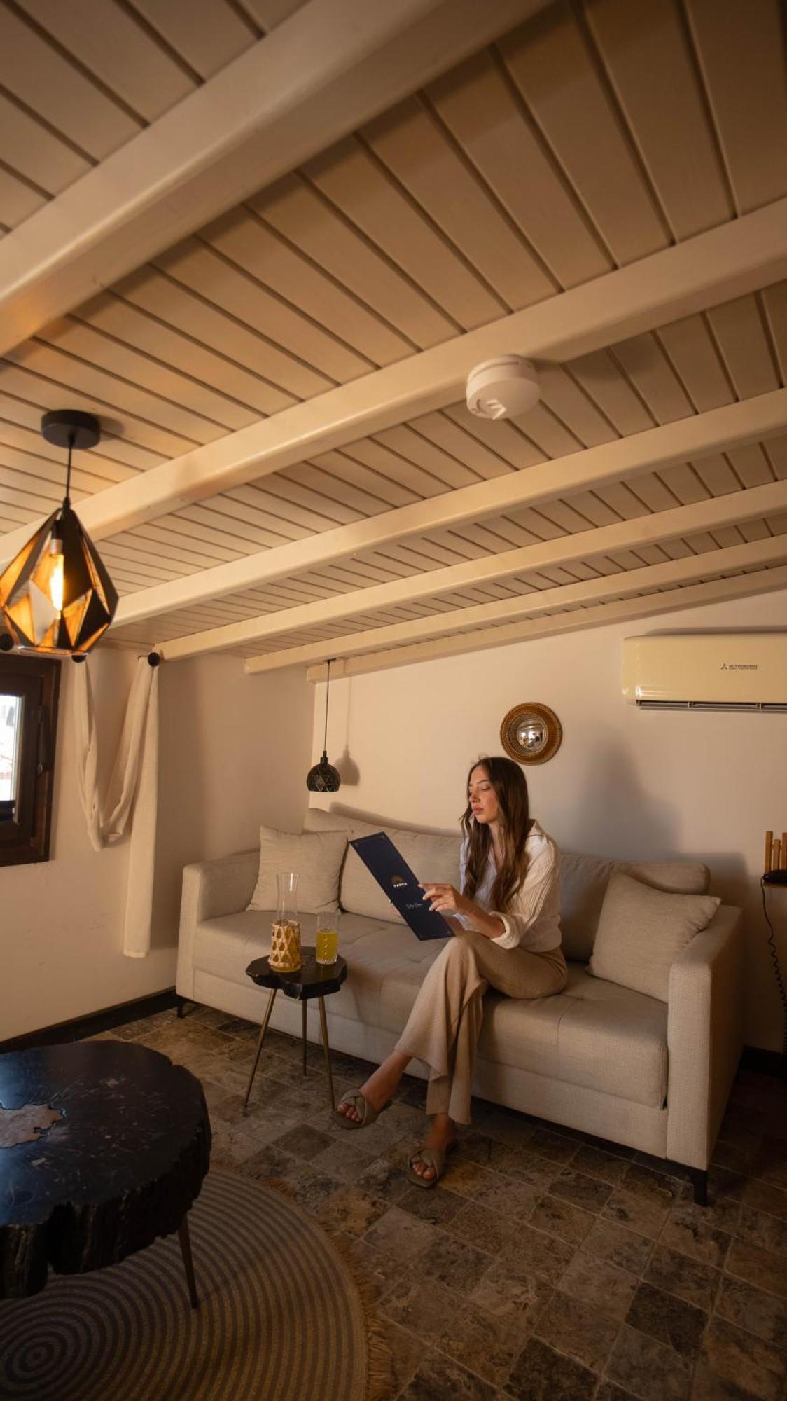 Parna Hotel Cunda Room photo